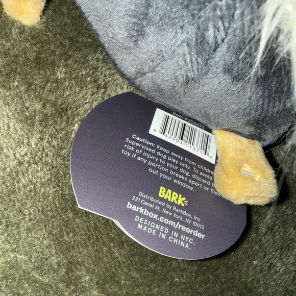 Bark Box Agent Tailwind Green N.U.T.S Dog Toy NWT Squeaker Crinkle 206693 - Picture 6 of 8